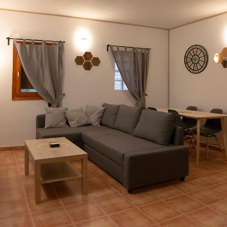 Apartamentos Erlueta كالاتايوذ المظهر الخارجي الصورة